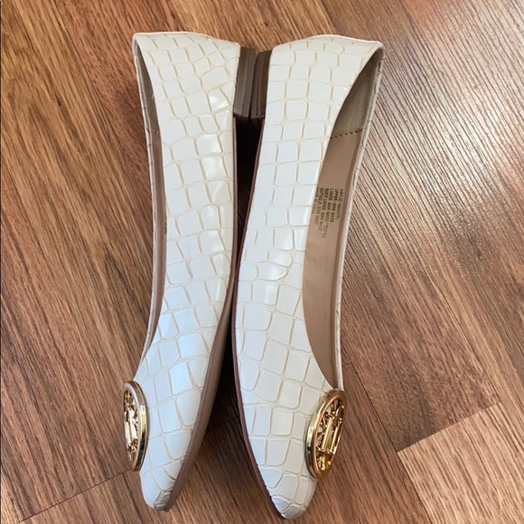 Nanette Lepore NEW faux croc flats, 7.5 - Picture 6 of 6